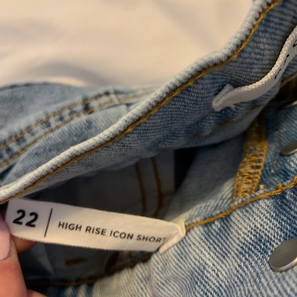 Pacsun Distressed Colorblock Icon Short - Picture 2 of 3